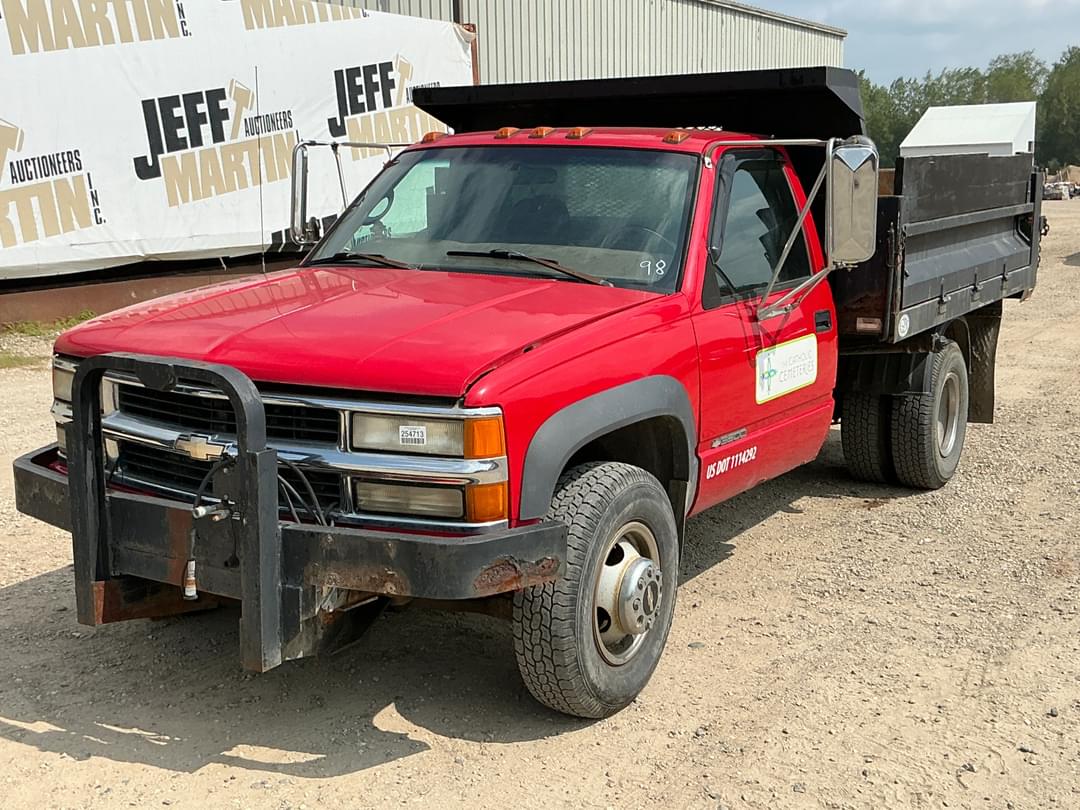 Image of Chevrolet 3500 Primary image