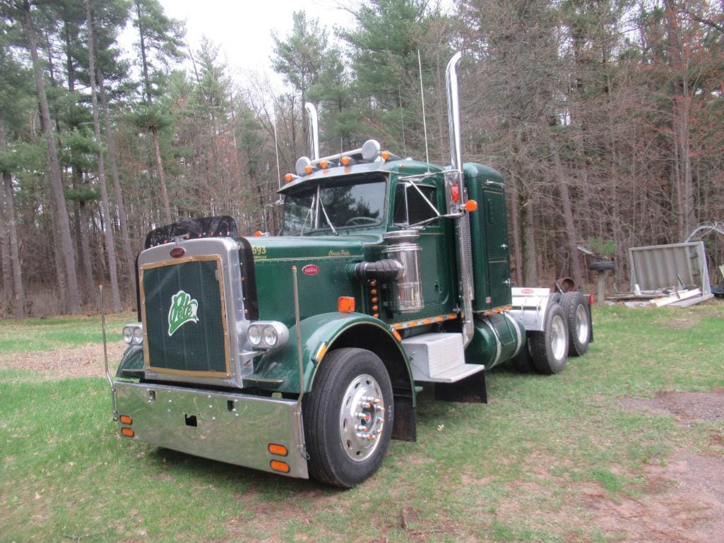 Main image Peterbilt 359