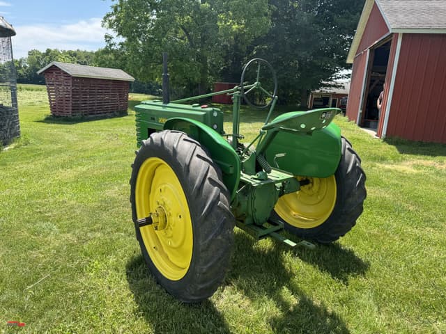 Image of John Deere H equipment image 4