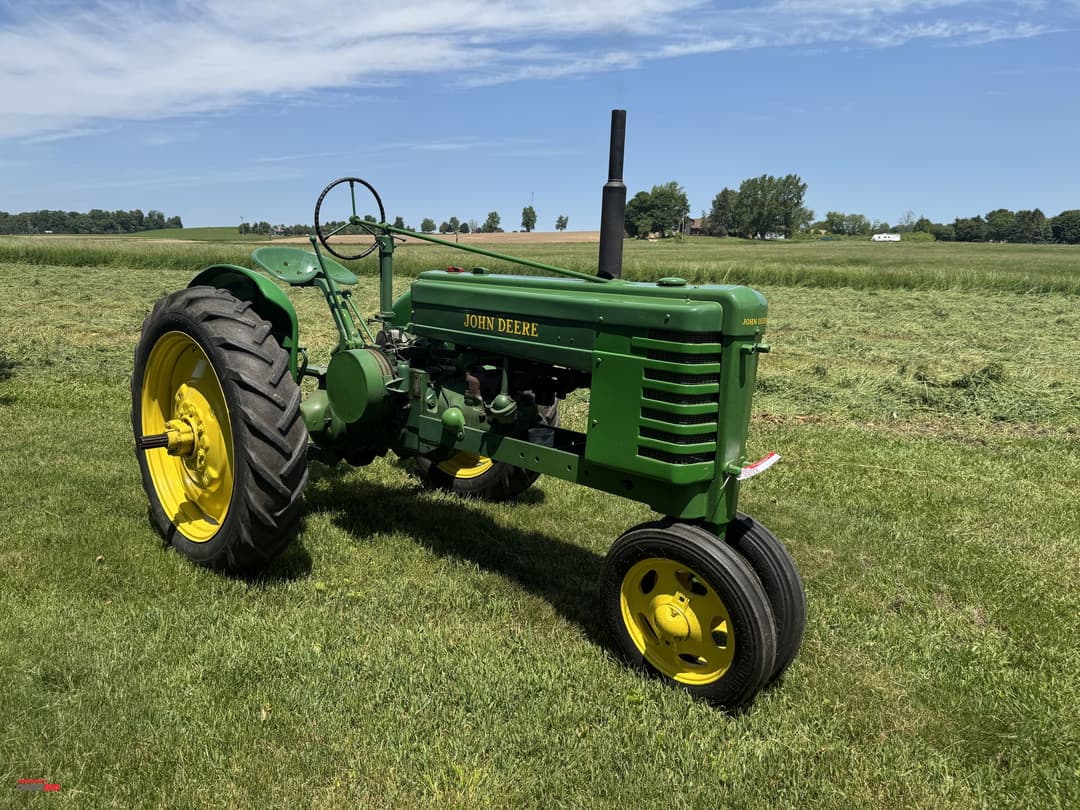 Image of John Deere H Primary image