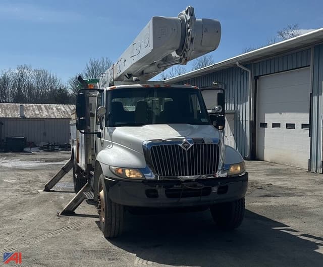 Image of International Durastar 4300 equipment image 4