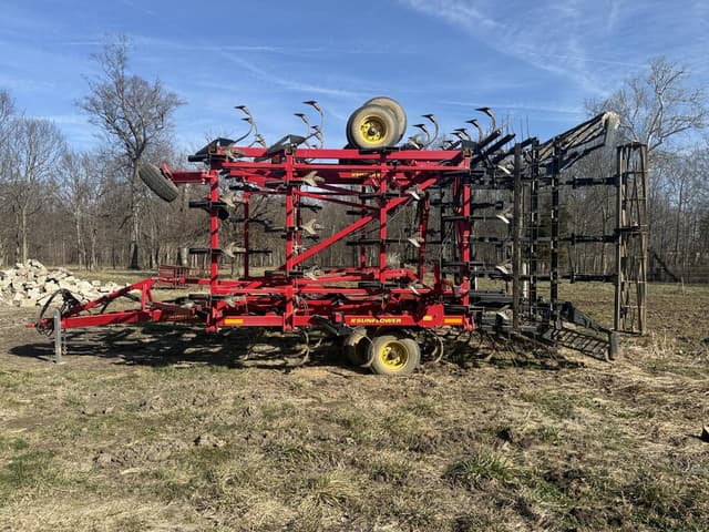 Image of Sunflower 5135 equipment image 3