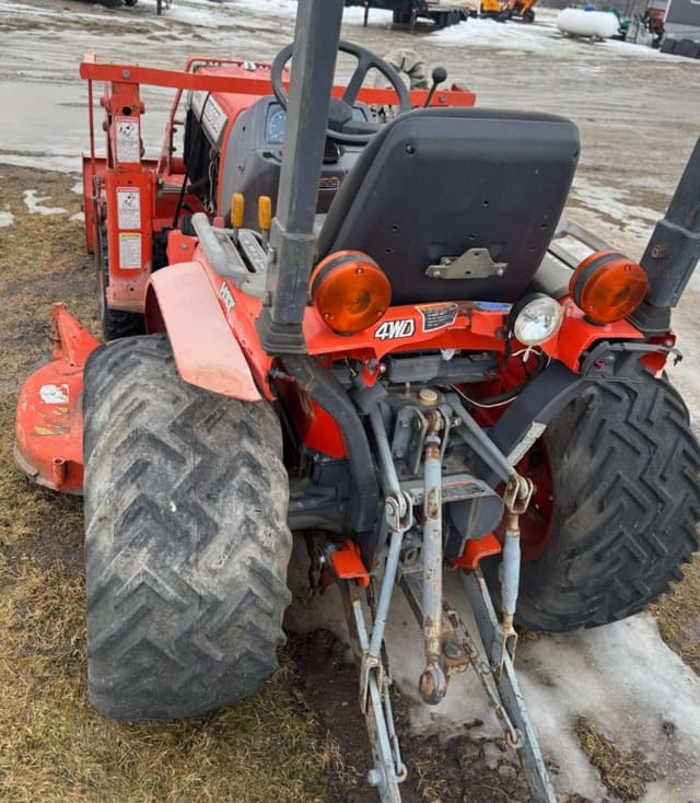 Image of Kubota B2400 equipment image 1