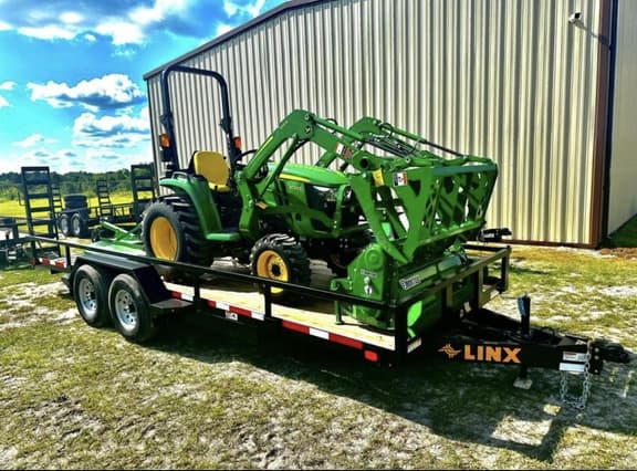 Image of John Deere 3025E equipment image 2