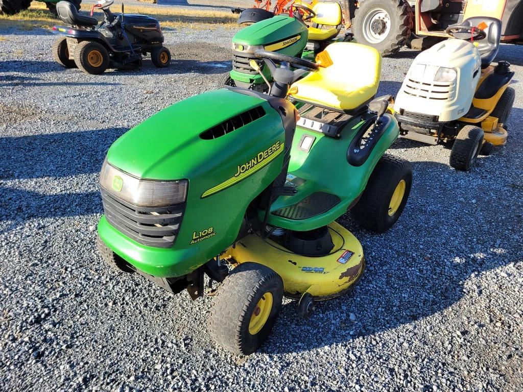 Image of John Deere L108 Primary image