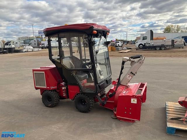 Image of Ventrac 3400Y equipment image 2