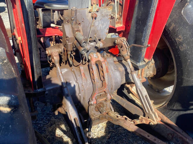Image of Massey Ferguson 383 equipment image 3