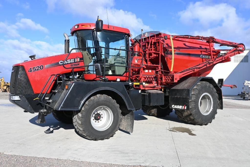 Main image Case IH Titan 4520
