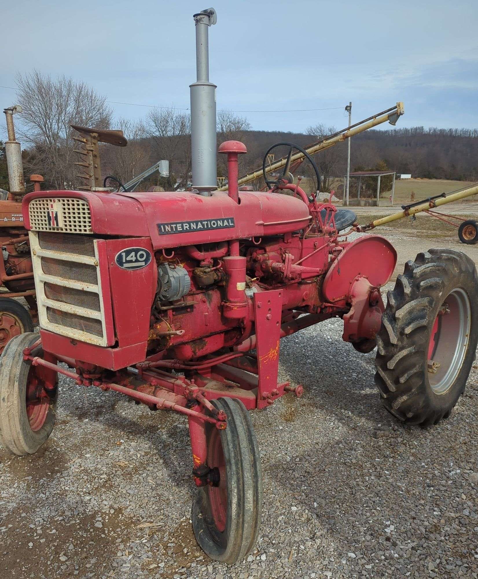 International Harvester 140 Equipment Image0