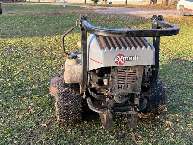 Image of Exmark Lazer Z equipment image 3