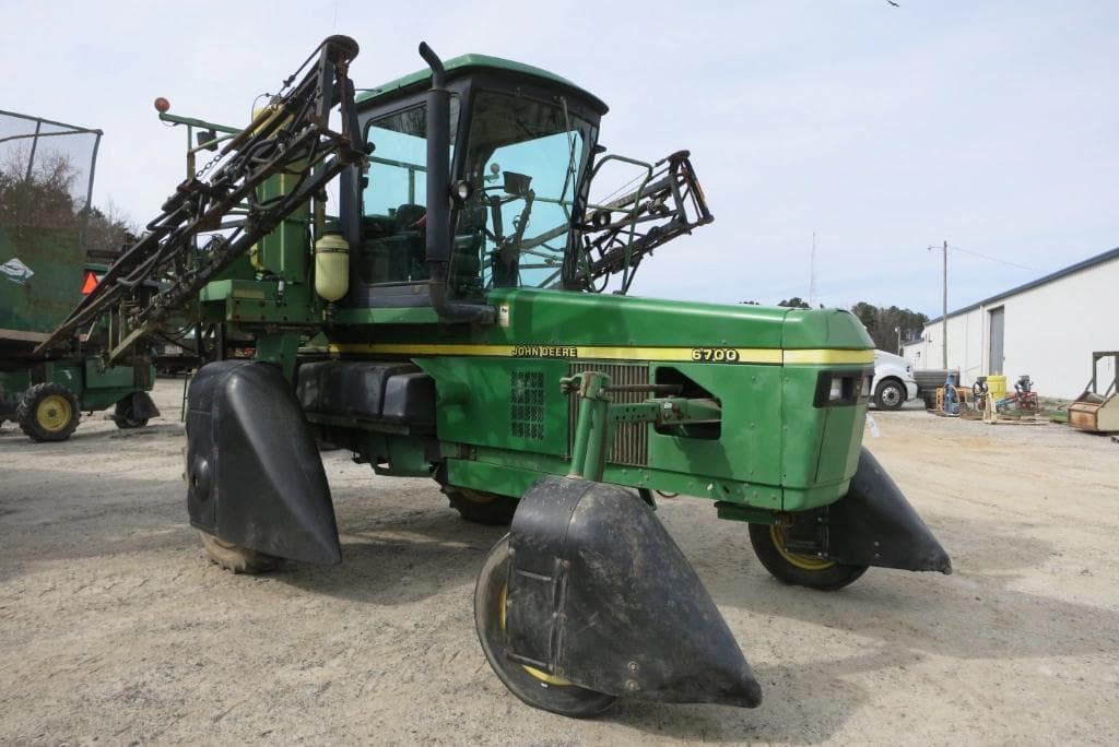 Image of John Deere 6700 Primary image