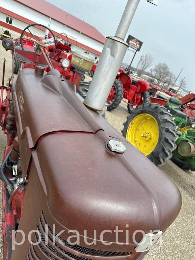 Image of Farmall Super M-TA equipment image 3