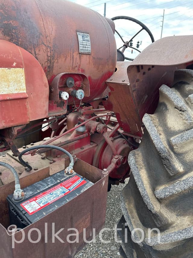 Image of International Harvester 650 equipment image 4