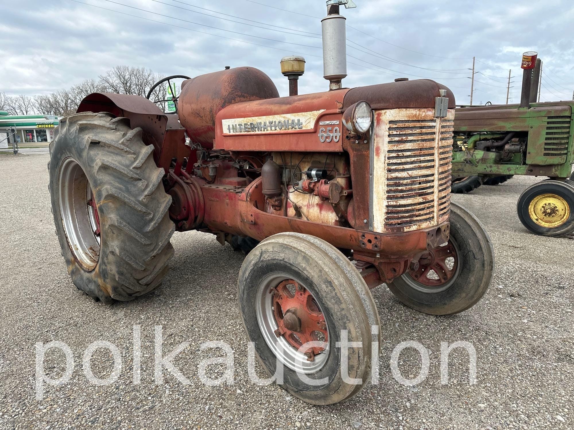 International Harvester 650 Equipment Image0