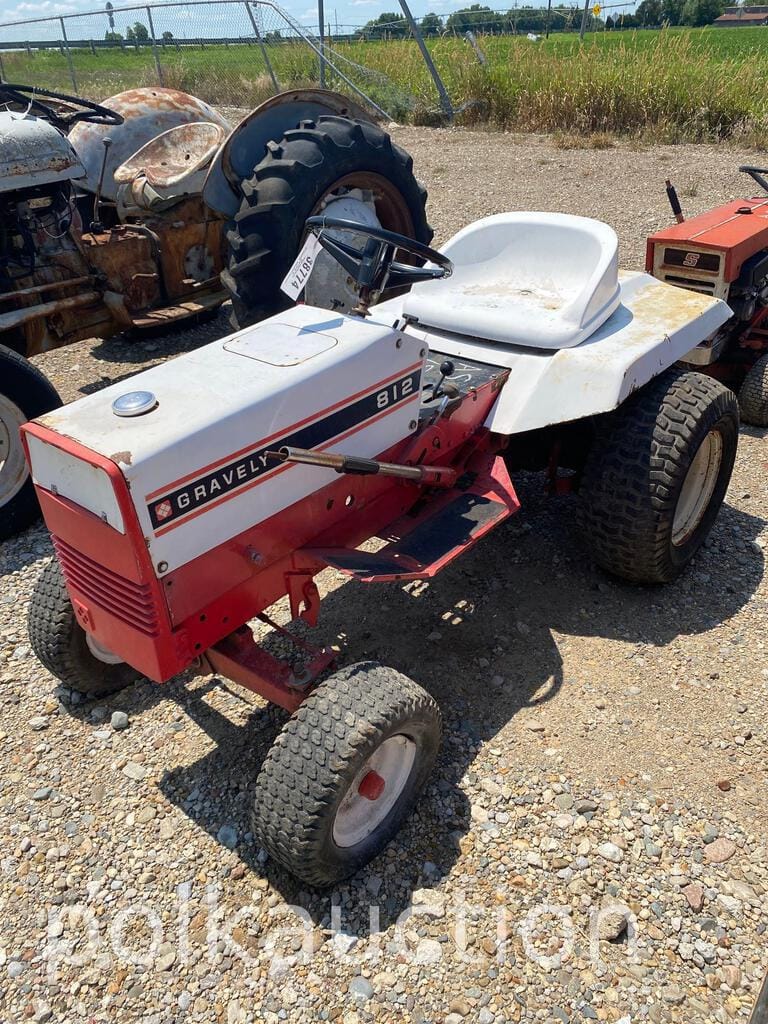 Main image Gravely 812