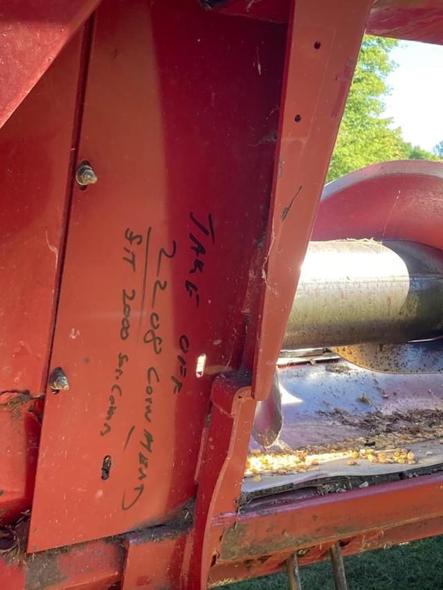 Image of Case IH 2208 equipment image 4