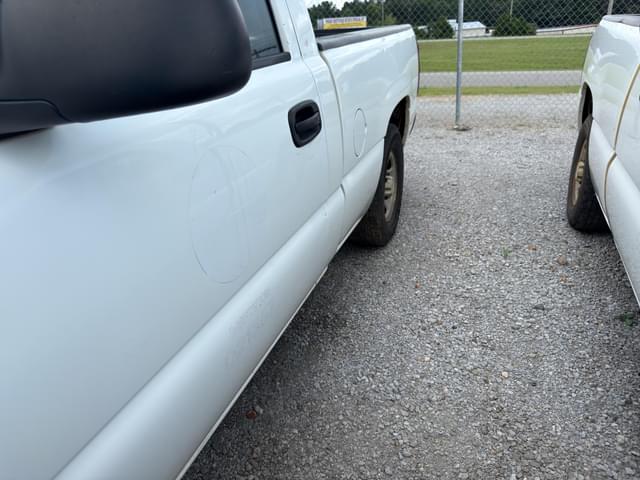 Image of Chevrolet 1500 equipment image 1