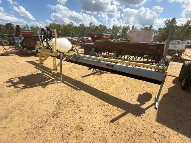 Image of GrassWorks Manufacturing Weed Wiper equipment image 1