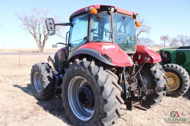 Image of Case IH Farmall 120U equipment image 3