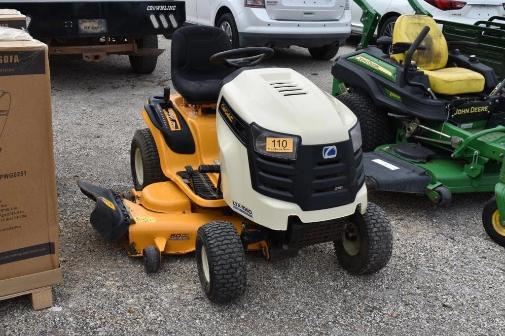 Image of Cub Cadet LTX1050 Primary image