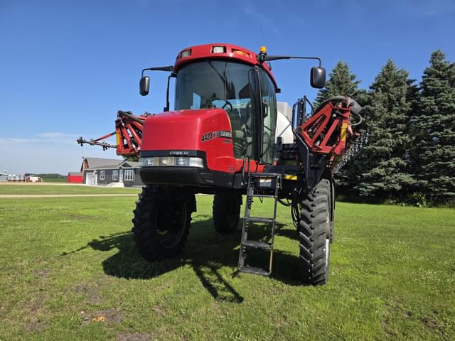 Image of Case IH Patriot 4420 equipment image 4