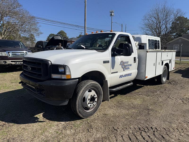 Image of Ford F-450 Primary image