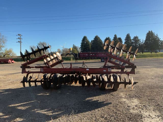 Image of International Harvester 470 equipment image 4