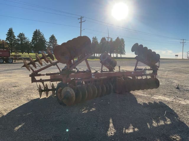 Image of International Harvester 470 equipment image 3