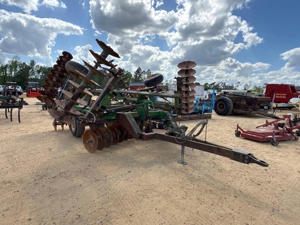 Image of John Deere 630 Primary image