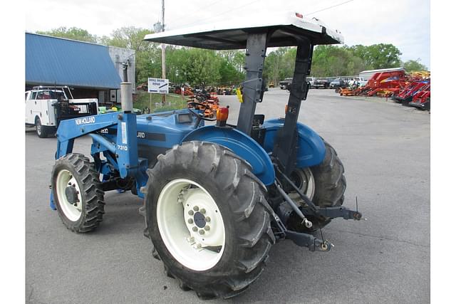 Image of New Holland 3930 equipment image 2