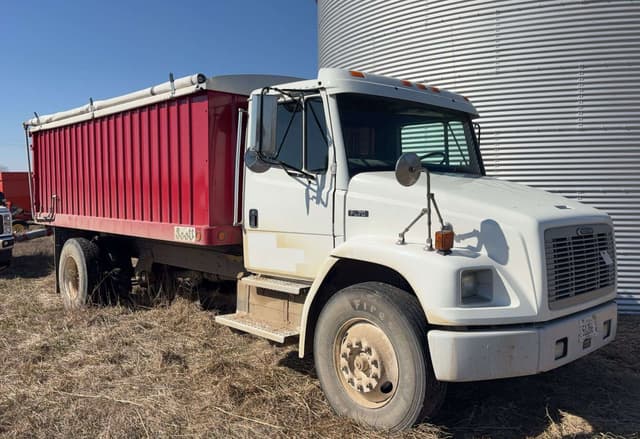 Image of Freightliner FL70 equipment image 1