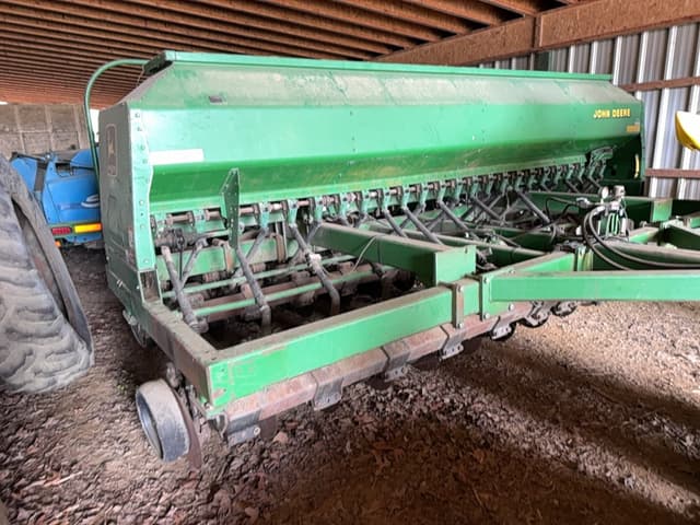 Image of John Deere 1560 equipment image 1