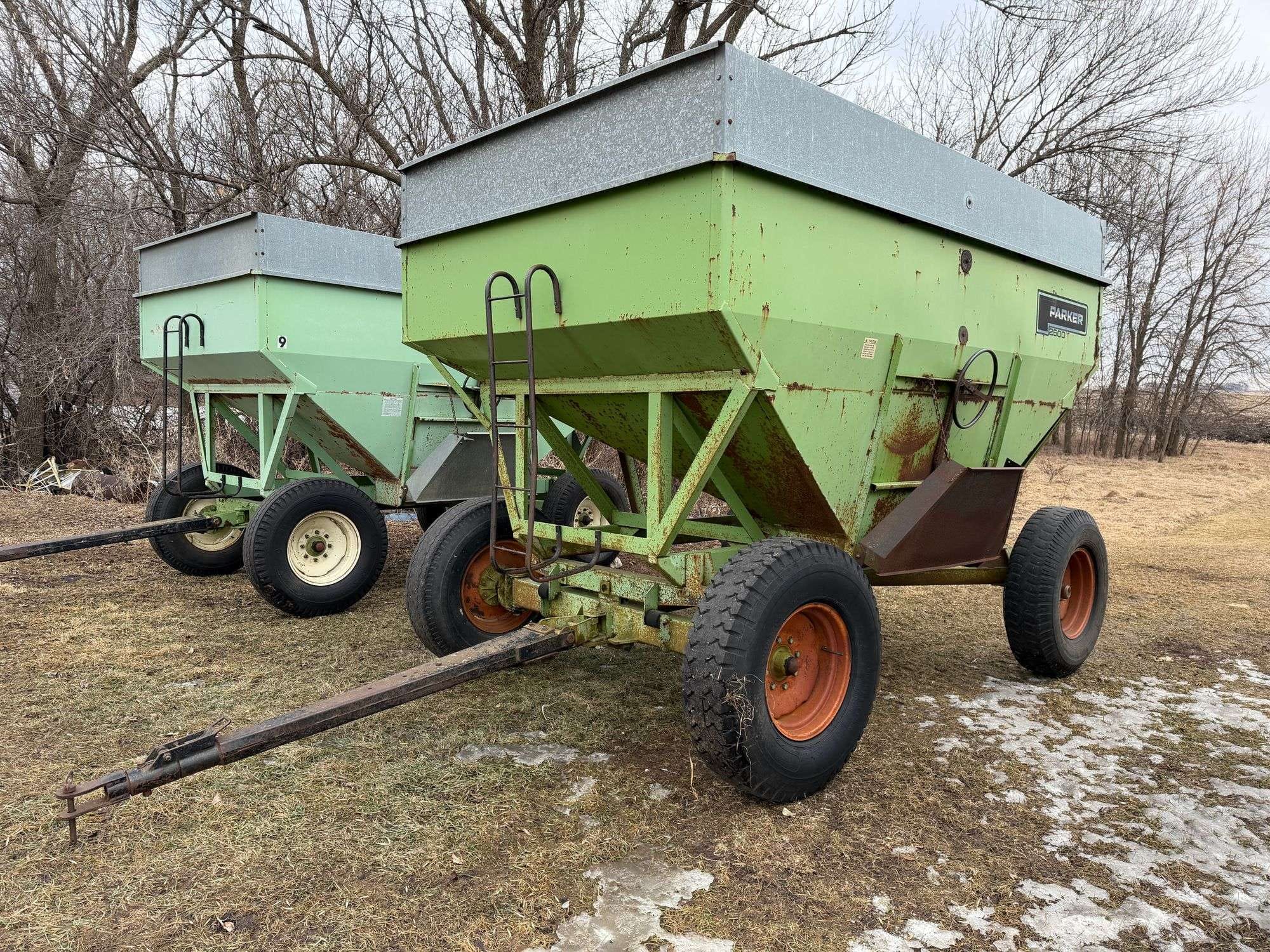 Parker 2600 Equipment Image0