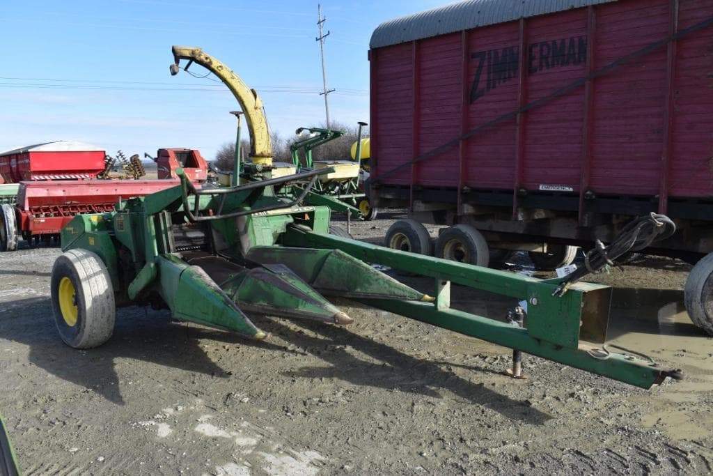 Image of John Deere 3950 Primary image