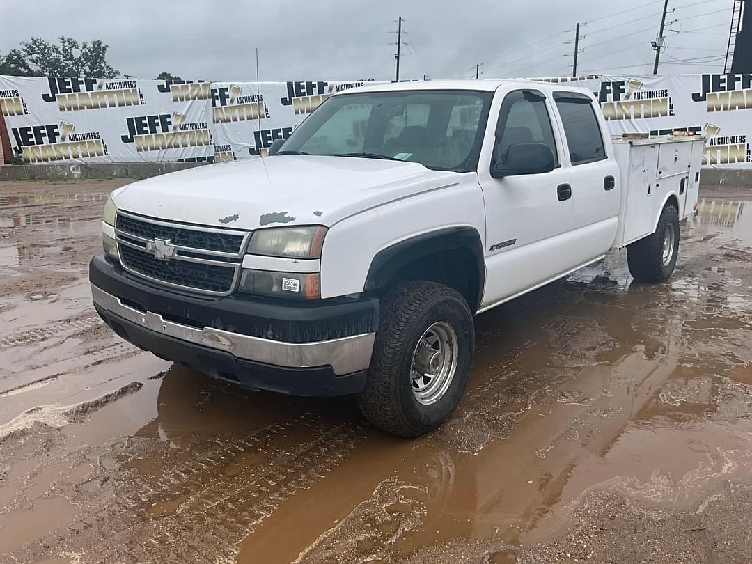 Image of Chevrolet 2500 Primary image