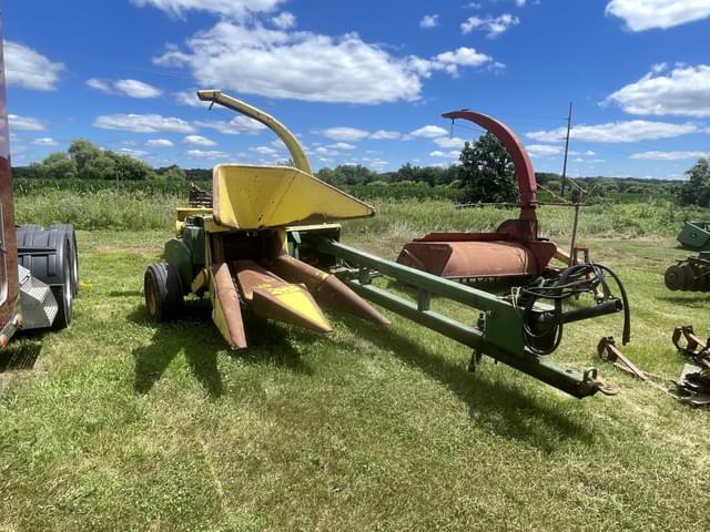 Image of John Deere 3960 equipment image 2