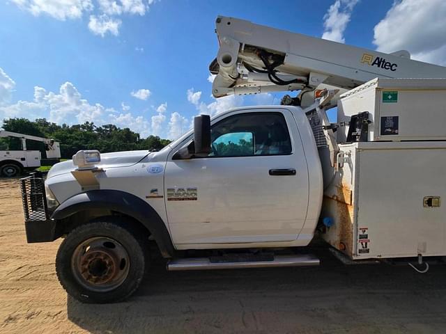 Image of Dodge Ram 5500 equipment image 3