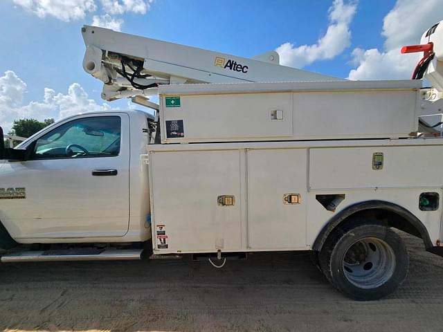 Image of Dodge Ram 5500 equipment image 4