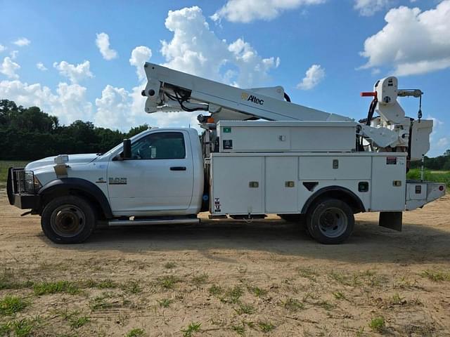 Image of Dodge Ram 5500 equipment image 2