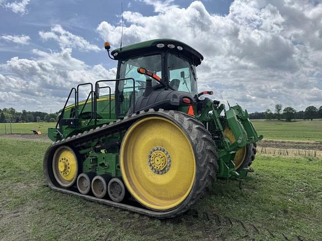 Image of John Deere 8335RT equipment image 3