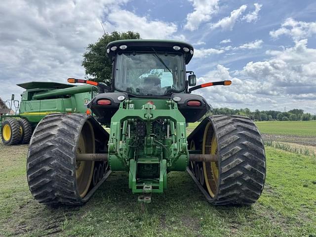 Image of John Deere 8335RT equipment image 4