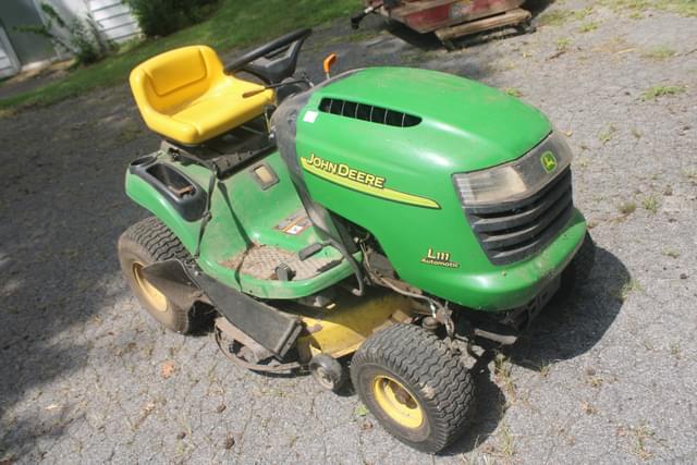 Image of John Deere L111 equipment image 1