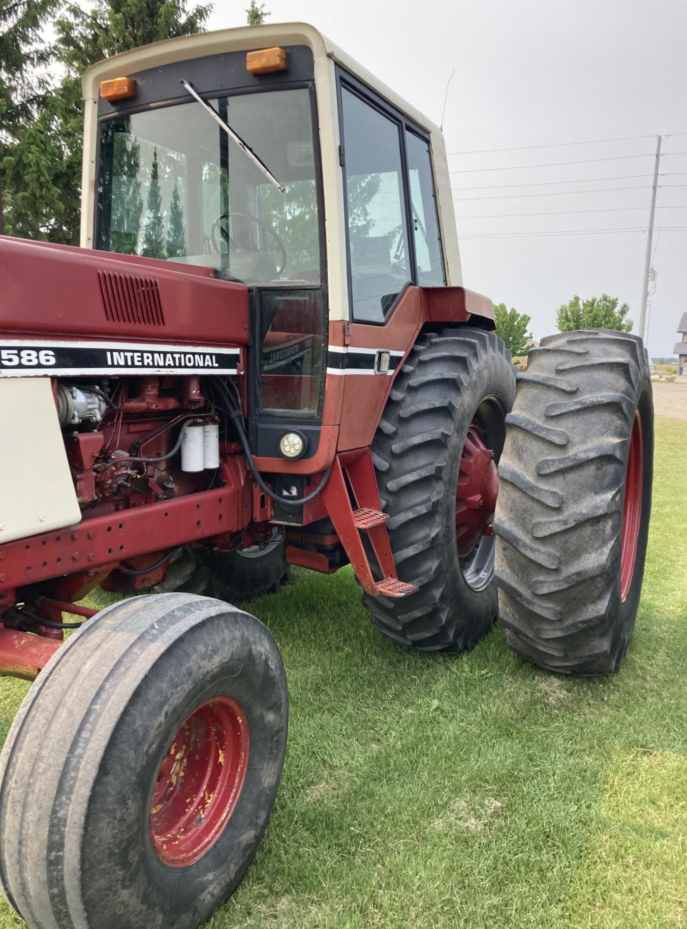Main image International Harvester 1586
