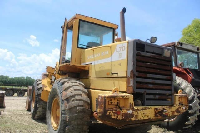Image of Volvo L70B equipment image 3