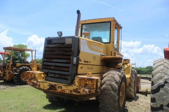 Image of Volvo L70B equipment image 1