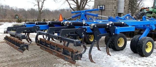 Image of Landoll 2130 equipment image 3