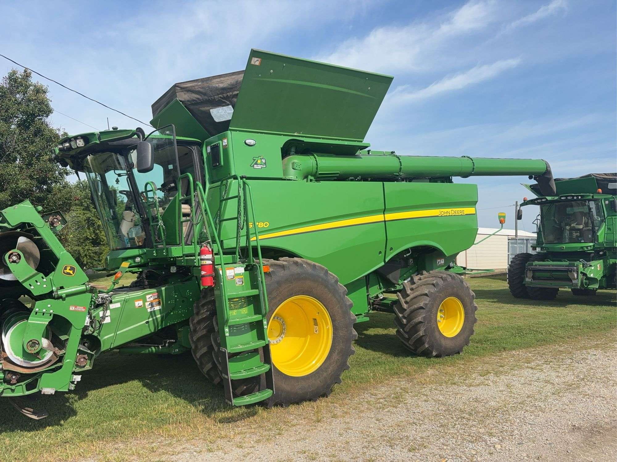 2023 John Deere S780 Equipment Image0