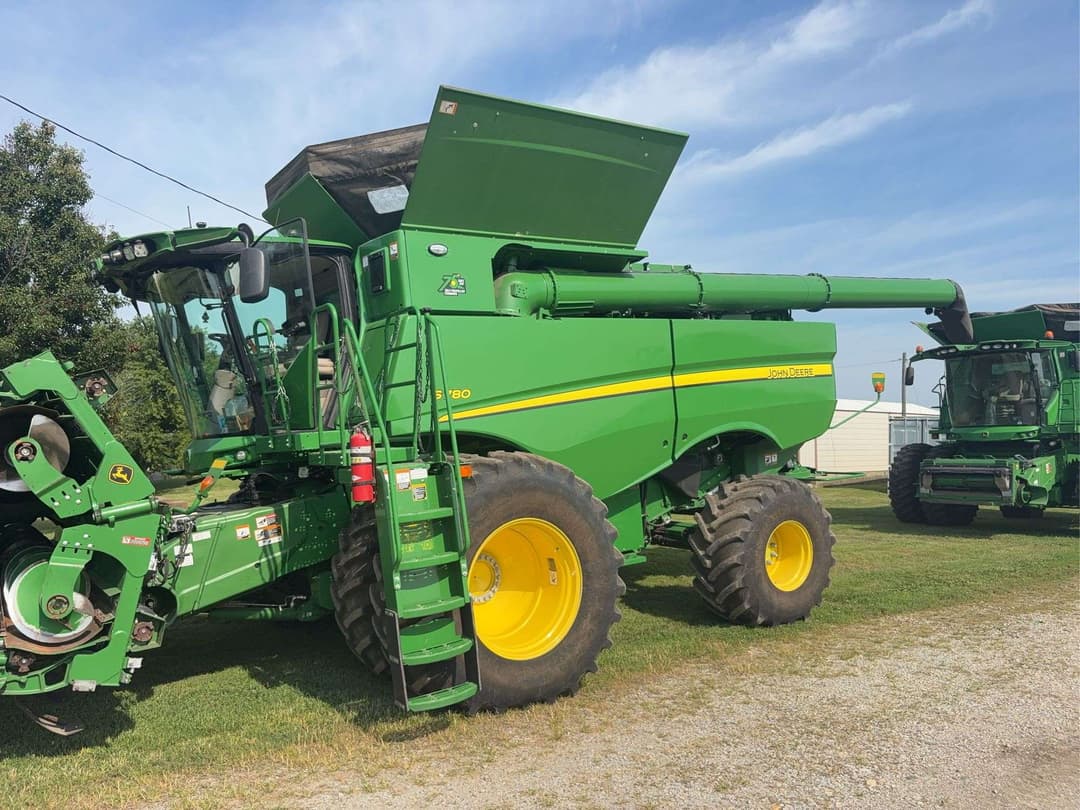 Image of John Deere S780 Primary image