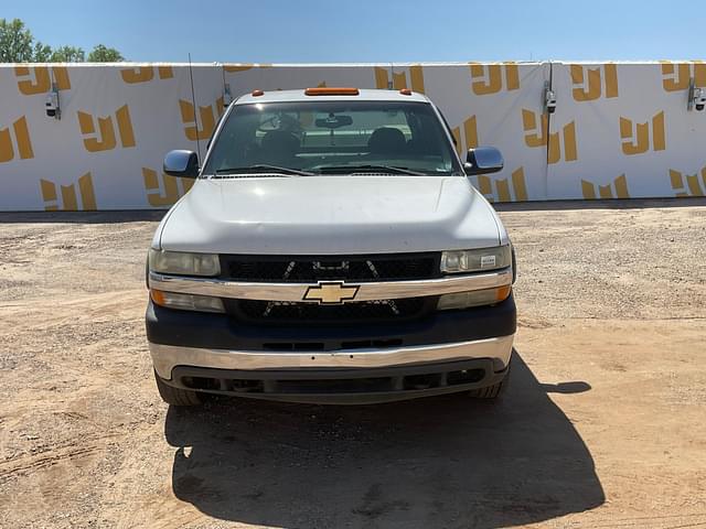 Image of Chevrolet 2500HD equipment image 1