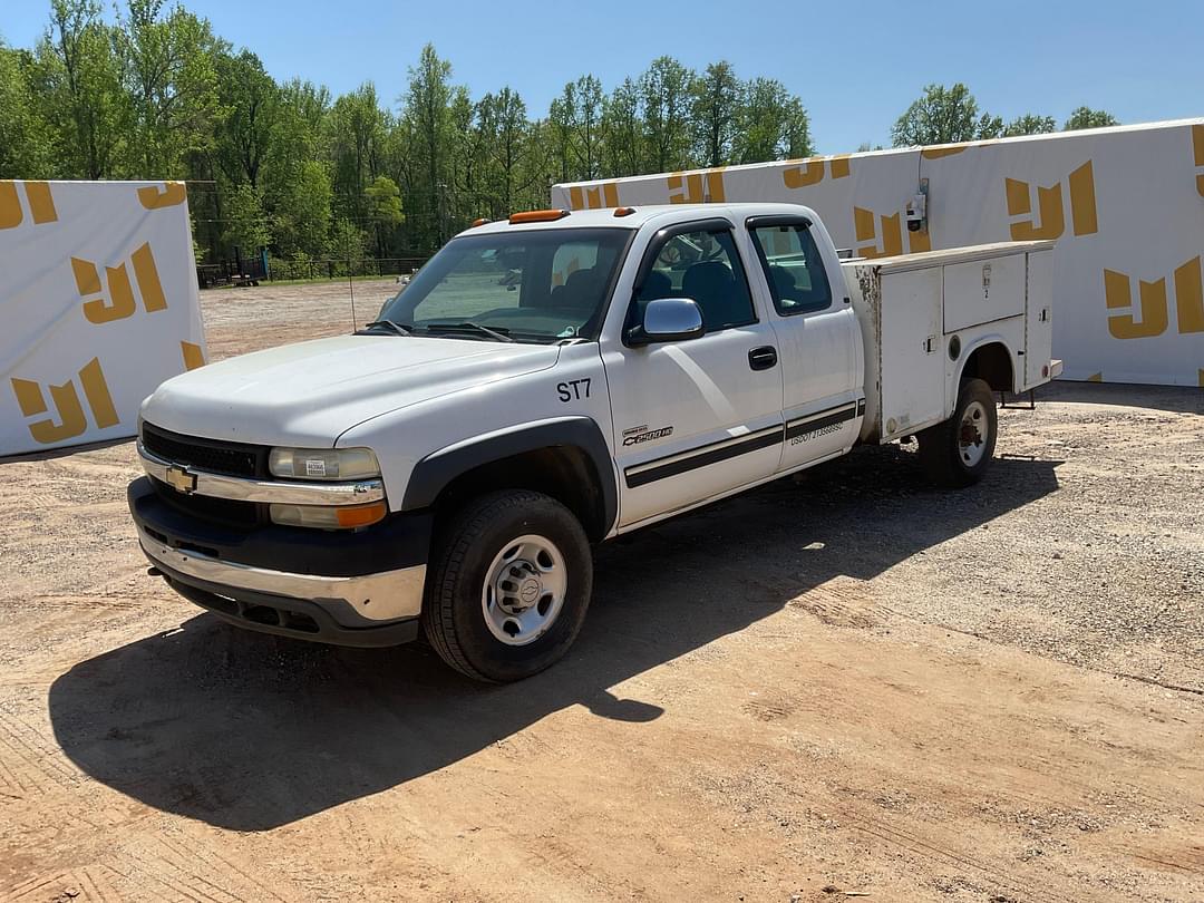 Image of Chevrolet 2500HD Primary image